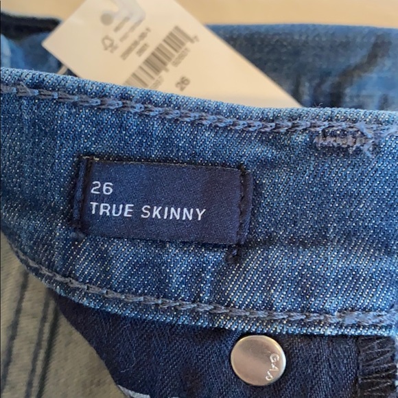 NWT Gap Distressed True Skinny Ankle Jeans - Picture 3 of 7